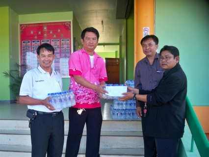ไฟล์แนบ กปภ.สาขาโพนทอง ร่วมงานประเพณีลอยกระทง อำเภอโพนทอง ประจำปี ๒๕๕๖ พร้อมมอบเงินและสนับสนุนน้ำดื่ม กปภ. สำหรับแจกจ่ายให้แก่ผู้ร่วมกิจกรรม