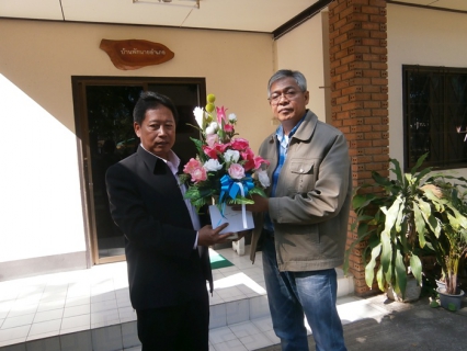 ไฟล์แนบ การประปาส่วนภูมิภาคสาขาฮอด มอบดอกไม้อวยพรเนื่องในวาระดิถีขึ้นปีใหม่ ๒๕๕๗ แด่นายอำเภอฮอด