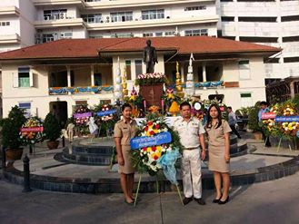 ไฟล์แนบ กปภ. สาขาสุพรรณบุรี ร่วมพิธีวางพวงมาลาเจ้าพระยายมราช บริเวณอนุสาวรีย์ท่าเจ้าพระยายมราช โรงพยาบาลเจ้าพระยายมราช จังหวัดสุพรรณบุรี