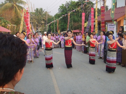 ไฟล์แนบ ขอส่งรูปภาพกิจกรรม ปอยหลวงบ้านทุ่งแล้ง การประปาส่วนภูมิภาคสาขาแม่สะเรียง