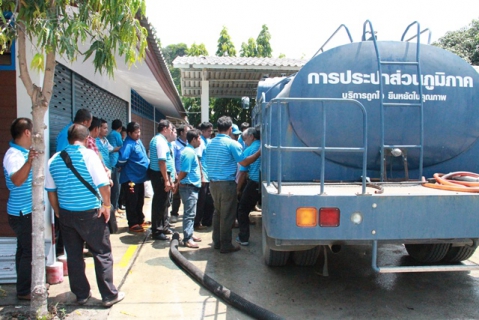 ไฟล์แนบ กปภ.ข.๕ จัดอบรม "การขับรถบรรทุกน้ำและการบำรุงรักษาเบื้องต้น" เพิ่มทักษะการขับรถยนต์ขนาดใหญ่แก่พนักงาน