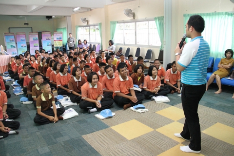 ไฟล์แนบ กปภ.ข.๖ ร่วมกับ กปภ.สาขาเมืองพล ลงพื้นที่ จัดกิจกรรมในโครงการ โรงเรียนประหยัดน้ำ ถ่ายทอดความรู้พร้อมปลูกฝังจิตสำนึกในการอนุรักษ์ทรัพยากรน้ำ แก่นักเรียน โรงเรียนบ้านคูขาด (สถิตย์อุปถัมป์) จ.ขอนแก่น               