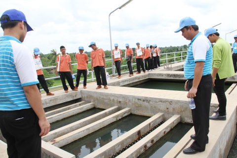 ไฟล์แนบ กปภ.ข.๖ ร่วมกับ กปภ.สาขาเมืองพล ลงพื้นที่ จัดกิจกรรมในโครงการ โรงเรียนประหยัดน้ำ ถ่ายทอดความรู้พร้อมปลูกฝังจิตสำนึกในการอนุรักษ์ทรัพยากรน้ำ แก่นักเรียน โรงเรียนบ้านคูขาด (สถิตย์อุปถัมป์) จ.ขอนแก่น               