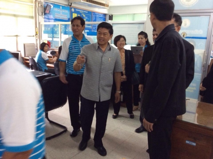 ไฟล์แนบ นายสุรชัย เชื้อแพ่ง ผู้อำนวยการการประปาส่วนภูมิภาคเขต 3 นายสราวุธ เอี่ยมสงคราม ผู้ช่วยผู้อำนวยการการประปาส่วนภูมิภาคเขต 3 นายชูชาติ ไม้คง ผู้จัดการการประปาส่วนภูมิภาคสาขาสุพรรณบุรี พร้อมด้วยหัวหน้างานและพนักงาน กปภ.สาขาสุพรรณบุรี ทุกท่าน ให้การต้อนรับ ท่านประธานบอร์ด นายจิรชัย มูลทองโร่ย 