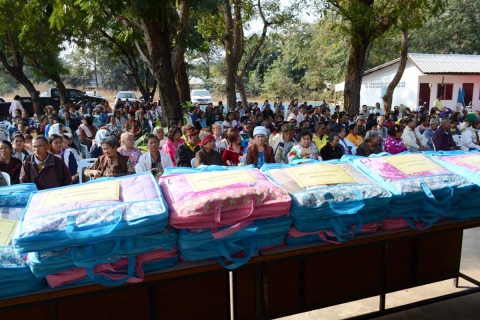 ไฟล์แนบ การประปาส่วนภูมิภาค สาขาชนบท ร่วมกิจกรรม CSR  มอบผ้าห่มกันหนาวแก่ราษฎรผู้ประสบภัยหนาว ในเขตพื้นที่เทศบาลตำบลชลบถวิบูลย์ อ.ชนบท จ.ขอนแก่น