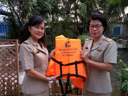 ไฟล์แนบ วิทยาลัยศิลปหัตถกรรมกรุงเทพ มอบชุดชูชีพ ให้กปภ.สาขาธัญบุรี