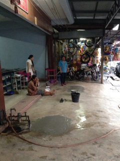 ไฟล์แนบ กปภ.สาขาด่านช้างซ่อมท่อเมนหน้าร้านวุฒิชัยด่านช้าง
