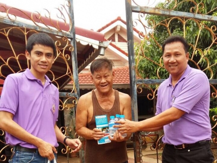 ไฟล์แนบ การประปาส่วนภูมิภาคสาขาพิษณุโลก ดำเนินการโครงการเฉลิมพระเกียรติ 60 พรรษา สมเด็จพระเทพรัตนราชสุดาฯ สยามบรมราชกุมารี (โครงการมุ่งมั่นเพื่อปวงชน) เมื่อวันที่  8 เมษายน 2558 ณ บริเวณ ต.สมอแข อ.เมือง  จ.พิษณุโลก (หน่วยบริการเขาสมอแคลง) การดำเนินการโครงการมุ่งมั่นเพื่อปวงชน ในครั้งนี้ได้ให้คำแนะนำเกี่ยวกับการติดตั้งและการใช้น้ำประปาอย่างประหยัดและถูกวิธีในช่วงเทศกาลสงกรานต์ พร้อมตรวจสอบเส้นท่อจ่ายน้ำ,ซ่อมท่อในบริเวณชุมชนและบ้านผู้ใช้น้ำ