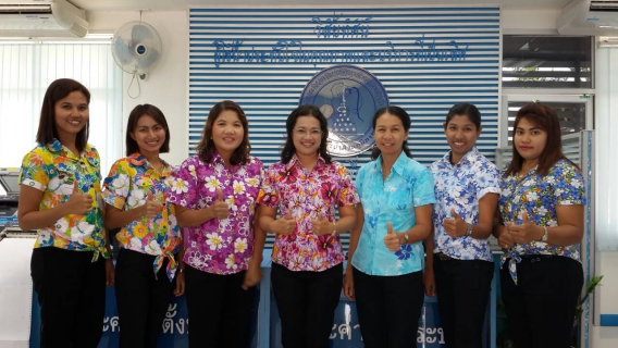 ไฟล์แนบ กปภ.สาขาพังลา จัดพิธีสรงน้ำพระและรดน้ำขอพรผู้ใหญ่ เนื่องในวันสงกรานต์ ประจำปี 2558
