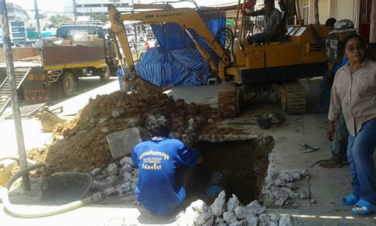 ไฟล์แนบ การประปาส่วนภูมิภาคสาขาบางสะพาน ดำเนินการซ่อมท่อแตกท่อรั่วลดน้ำสูญเสีย