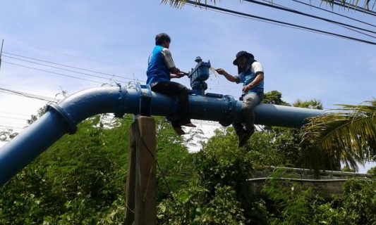 ไฟล์แนบ การประปาส่วนภูมิภาคสาขาบางสะพาน ดำเนินการถอดล้างแอร์วาล์ว