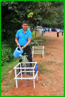 ไฟล์แนบ กปภ.สาขาทุ่งสง ร่วมกิจกรรม "เฉลิมพระเกียรติ รวมใจภักดิ์ อนุรักษ์สิ่งแวดล้อม"  เฉลิมพระเกียรติสมเด็จพระนางเจ้าสิริกิติ์ พระบรมราชินีนาถ