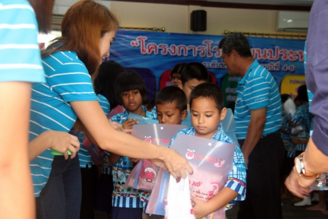 ไฟล์แนบ กปภ.เขต 10 ร่วมกับ กปภ.สาขานครสวรรค์ มอบรางวัลประกวดคำขวัญในโครงการโรงเรียนประหยัดน้ำแก่นักเรียนโรงเรียนวัดทับกฤชเหนือ จ.นครสวรรค์