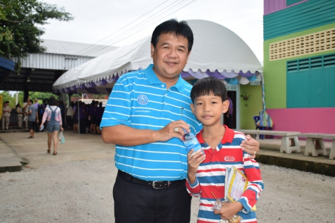 ไฟล์แนบ กปภ.สาขาระยองเข้าร่วมกับเหล่ากาชาดจังหวัดระยองและสำนักงานบรรเทาทุกข์และประชานามัยพิทักษ์ สภากาชาดไทย  ช่วยเหลือผู้ประสบภัยน้ำท่วม