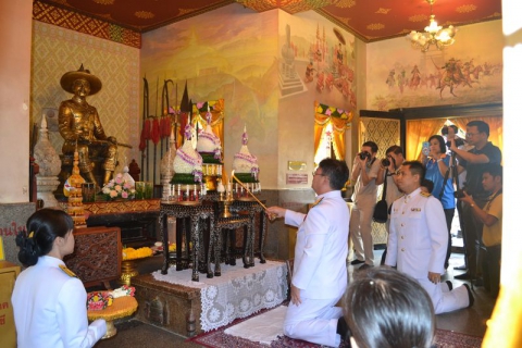 ไฟล์แนบ กปภ.สาขาตาก  เข้าร่วมพิธีบวงสรวงดวงพระวิญญาณสมเด็จพระเจ้าตากสินมหาราช พร้อมสนับสนุนน้ำดื่มได้บรรจุขวดตราสัญลักษณ์ กปภ. ให้แก่ผู้เข้าร่วมเดินขบวนแห่เทิดพระเกียรติสมเด็จพรเจ้าตากสินมหาราช