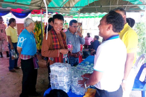 ไฟล์แนบ กปภ.สาขากระนวน ร่วมโครงการ ศูนย์ดำรงธรรม อำเภอยิ้มเคลื่อนที่ พร้อมออกหน่วยบริการภายใต้โครงการ มุ่งมั่นเพื่อปวงชน เติมใจให้กัน