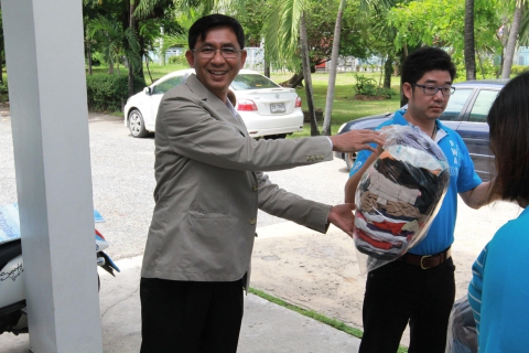 ไฟล์แนบ กปภ.เขต.1 จัดโครงการ CSR เสื้อผ้ามือสอง ให้น้องได้เรียน