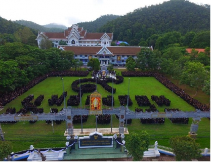 ไฟล์แนบ การประปาส่วนภูมิภาคสาขาแม่ฮ่องสอน  ร่วมกิจกรรม ถวายความอาลัยพระบาทสมเด็จพระปรมินทรมหาภูมิพลอดุลยเดช และร่วมสนับสนุนน้ำดื่ม ตรากปภ. ให้กับพสกนิกรชาวแม่ฮ่องสอนที่มาร่วมกิจกรรม จำนวน 1,500 ขวด