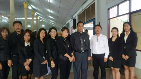 ไฟล์แนบ กปภ.สาขาสระแก้ว สนับสนุนน้ำดื่มบรรจุขวดตราสัญลักษณ์ กปภ. ร่วมพิธีบำเพ็ญพระราชกุศลสวดพระอภิธรรมพระบรมศพ พระบาทสมเด็จพระปรมินทรมหาภูมิพลอดุลยเดช ณ ศาลาการเปรียญวัดสระแก้ว พระอารามหลวง อ.เมือง จ.สระแก้ว (ตลอดระยะเวลา 30 วัน)