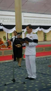 ไฟล์แนบ กปภ.สาขาสระแก้ว สนับสนุนน้ำดื่มบรรจุขวดตราสัญลักษณ์ กปภ. ร่วมพิธีบำเพ็ญพระราชกุศลสวดพระอภิธรรมพระบรมศพ พระบาทสมเด็จพระปรมินทรมหาภูมิพลอดุลยเดช ณ ศาลาการเปรียญวัดสระแก้ว พระอารามหลวง อ.เมือง จ.สระแก้ว (ตลอดระยะเวลา 30 วัน)