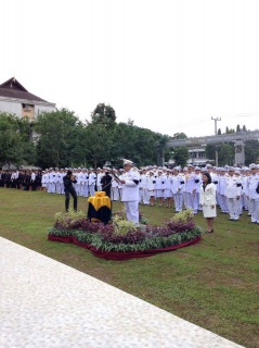 ไฟล์แนบ พร้อมใจกันร่วมกิจกรรม รวมพลังแห่ง ความภักดีโดยการร่วมกิจกรรมปฏิญาณตน เพื่อชาติ ศาสนา พระมหากษัตริย์ เพื่อประกาศความจงรักภักดี ร่วมรำลึกถึงพระบาทสมเด็จพระปรมินทรมหาภูมิพลอดุลยเดช ในโอกาสวันคล้ายพระบรมราชสมภพปีที่ 89