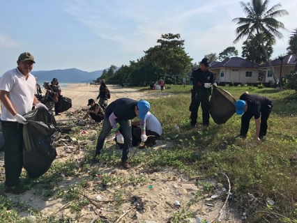 ไฟล์แนบ กปภ.สาขาขนอม ร่วมโครงการ Big Cleaning Day เก็บขยะริมชายหาดขนอม