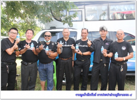 ไฟล์แนบ กปภ.ข.4 ออกบูธบริการน้ำดื่มแก่ประชาชน ในโครงการหน่วยแพทย์เคลื่อนที่ ณ ศาลาหมู่บ้าน ม. 3 ต.คลองชะอุ่น อ.พนม จ.สุราษฎร์ธานี