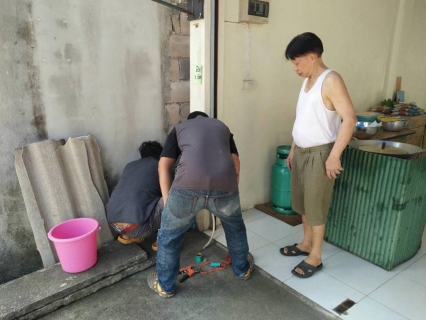 ไฟล์แนบ ปภ.สาขาตะกั่วป่า ลงพื้นที่พบปะผู้ใช้น้ำตามโครงการ "มุ่งมั่นเพื่อปวง เติมใจให้กัน"