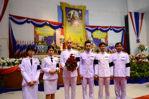 ไฟล์แนบ กปภ.ข.๗ ร่วมพิธีวันที่ระลึกพระบาทสมเด็จพระพุทธยอดฟ้าจุฬาโลกมหาราช และวันที่ระลึกมหาจักรีบรมราชวงศ์ ประจำปี ๒๕๖๐