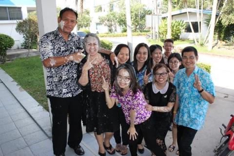 ไฟล์แนบ กปภ.สาขาพัทยา (พ) ร่วมสืบสานประเพณีสงกรานต์ ประจำปี ๒๕๖๐