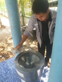 ไฟล์แนบ กปภ.สาขาเกาะคา ล้างแท่นน้ำดื่มประจำเดือน เมษายน 2560