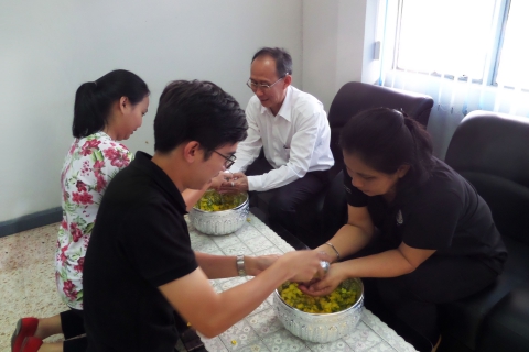 ไฟล์แนบ กปภ.สาขาอุบลราชธานี จัดกิจกรรมสรงน้ำพระและพิธีรดน้ำขอพร เนื่องในประเพณีวันสงกรานต์ ประจำปี 2560