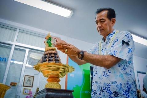 ไฟล์แนบ สาขาบ้านฉาง จัดกิจกรรมวันสงกรานต์ สืบสานประเพณีไทย ๖๐