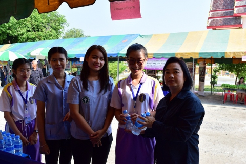 ไฟล์แนบ กปภ.สาขากำแพงเพชร ลงพื้นที่มอบน้ำดื่มบรรจุขวดตราสัญลักษณ์ กปภ. ในกิจกรรม หน่วยบำบัดทุกข์ บำรุงสุข สร้างรอยยิ้มให้ประชาชน ประจำเดือนเมษายน2560 