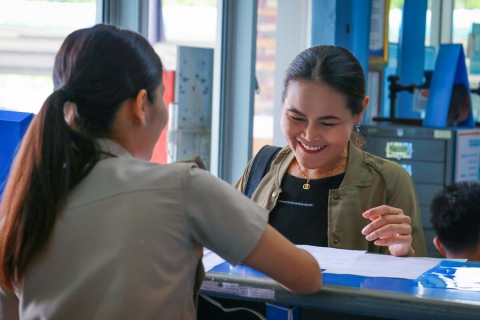 ไฟล์แนบ กปภ.สาขาปทุมธานี ร่วมกับสถานีโทรทัศน์สีกองทัพบกช่อง 7 ถ่ายทำรายการเดินหน้าประเทศไทย ตอน การขอรับบริการจาก กปภ. โดย ใช้บัตรประชาชนเพียงใบเดียว ด้วยระบบ Smart Card Service