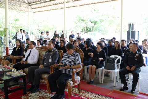 ไฟล์แนบ กปภ.สาขาปทุมธานี ร่วมโครงการจัดหน่วยบริการจังหวัดเคลื่อนที่บำบัดทุกข์ บำรุงสุขสร้างรอยยิ้มให้ประชาชนจังหวัดปทุมธานี ณ วัดเจดีย์หอย ต.บ่อเงิน อ.ลาดหลุมแก้ว จ.ปทุมธานี