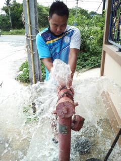ไฟล์แนบ กปภ.สาขาด่านช้างทำการโบล์ตะกอนในเส้นท่อ