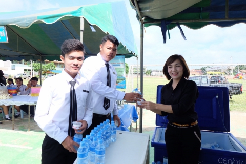 ไฟล์แนบ กปภ.สาขาหนองไผ่ ออกหน่วยให้บริการประชาชนในโครงการ อำเภอยิ้ม...เคลื่อนที่ �ณ โรงเรียนอนุบาลหนองไผ่ ตำบลหนองไผ่ อำเภอหนองไผ่ จ.เพชรบูรณ์�