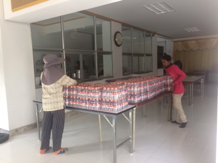 ไฟล์แนบ กปภ.สาขาสมุทรสงคราม มอบน้ำดื่มบรรจุขวดให้กับโครงการสมาชิกสภานิติบัญญัติแห่งชาติพบประชาชน ณ จังหวัดสมุทรสงคราม