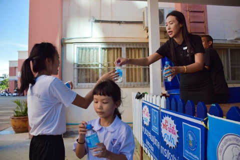 ไฟล์แนบ กปภ.สาขาระยอง ออกบริการน้ำดื่มในคอนเสิร์ตTo Be Number One จ.ระยอง 