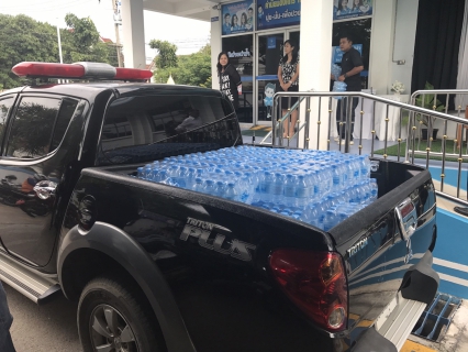 ไฟล์แนบ กปภ.สาขาศรีราชา สนับสนุนน้ำดื่ม เพื่อใช้ในโครงการแห่เทียนเข้าพรรษาถวายให้แก่วัดเขาคันทรง วัดระเวิงรังสรรค์ และวัดสุรศักดิ์