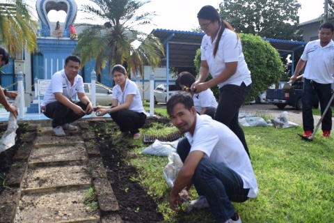 ไฟล์แนบ กปภ.สาขากำแพงเพชร ร่วมใจปลูกดอกดาวเรือง ซึ่งเป็นสีวันพระราชสมภพของพระบาทสมเด็จพระปรมินทรมหาภูมิพลอดุลยเดช