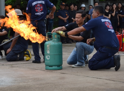 ไฟล์แนบ กปภ.ข.๗ จัดอบรมหลักสูตร การฝึกดับเพลิงเบื้องต้นและซ้อมอพยพหนีไฟ