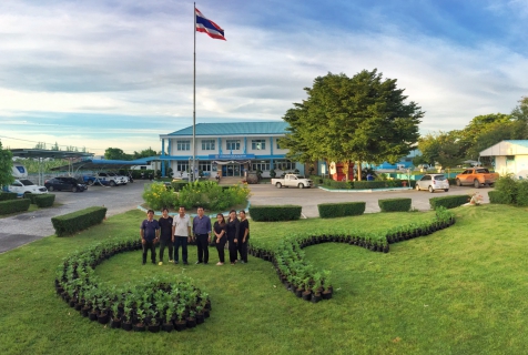 ไฟล์แนบ กปภ.สาขาปทุมธานี จัดกิจกรรมปลูกดาวเรือง เพื่อน้อมถวายเป็นพระราชกุศล แสดงออกถึงความจงรักภักดี และรำลึกในพระมหากรุณาธิคุณของพระบาทสมเด็จพระปรมินทรมหาภูมิพลอดุลยเดช 
