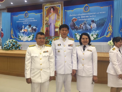 ไฟล์แนบ กปภ.สาขาสมุทรสงคราม ร่วมทำพิธีทำบุญตักบาตรและร่วมพิธีลงนามถวายพระพรชัยมงคล เนื่องในโอกาสวันเฉลิมพระชนมพรรษา 85 พรรษา 12 สิงหาคม 2560