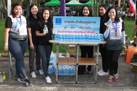 ไฟล์แนบ กปภ. สาขาหาดใหญ่ (พ) ร่วมกิจกรรม สนับสนุนน้ำดื่มบรรจุขวด  งานเดิน  วิ่ง มหาวิทยาลัยหาดใหญ่  เพื่อสันติสุขจังหวัดชายแดนใต้