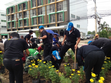 ไฟล์แนบ กปภ.สาขาสามพราน เข้าร่วมกับเทศบาลเมืองสามพราน ปลูกดอกดาวเรืองถวายแด่พ่อหลวง