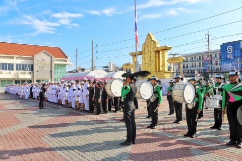 ไฟล์แนบ กปภ.สาขาปทุมธานี ร่วมพิธีวางพวงมาลาถวายราชสักการะพระบรมราชานุสาวรีย์ พระบาทสมเด็จพระจุลจอมเกล้าเจ้าอยู่หัว เนื่องในวันปิยมหาราช ประจำปี 2560