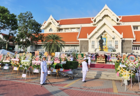 ไฟล์แนบ กปภ.สาขาปทุมธานี ร่วมพิธีวางพวงมาลาถวายราชสักการะพระบรมราชานุสาวรีย์ พระบาทสมเด็จพระจุลจอมเกล้าเจ้าอยู่หัว เนื่องในวันปิยมหาราช ประจำปี 2560