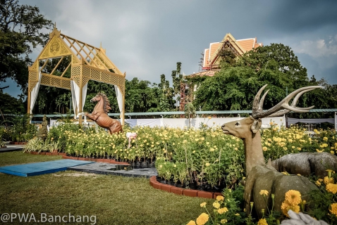 ไฟล์แนบ ประปาบ้านฉางส่งมอบน้ำดื่มเพื่อบริการประชาชนและจิตอาสา ในพระราชพิธีถวายพระเพลิงพระบรมศพ ในหลวง ร.๙